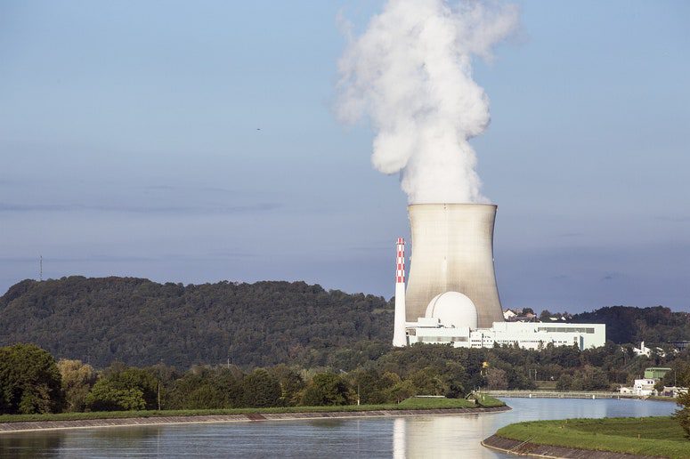 aumento prezzo uranio centrali nucleari energia